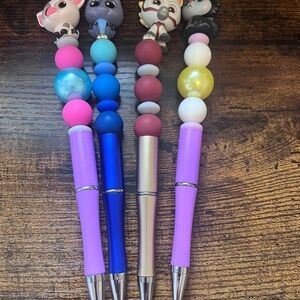 Disney Doorable Assorted Animals Pen Set